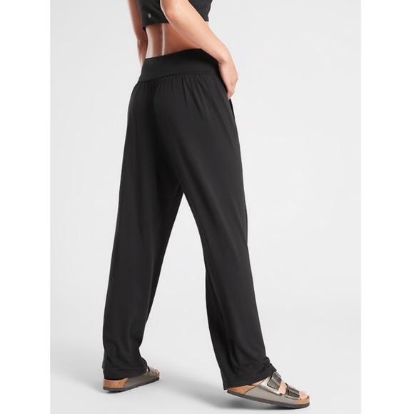NWT Athleta Studio Wide Leg Pant Black #487419 - Picture 3 of 4